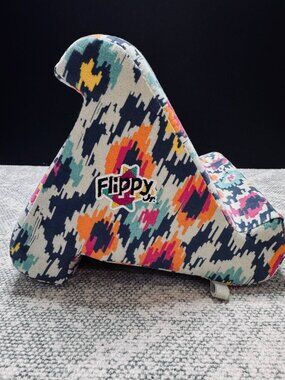 Flippy Jr. Compact Tablet Holder